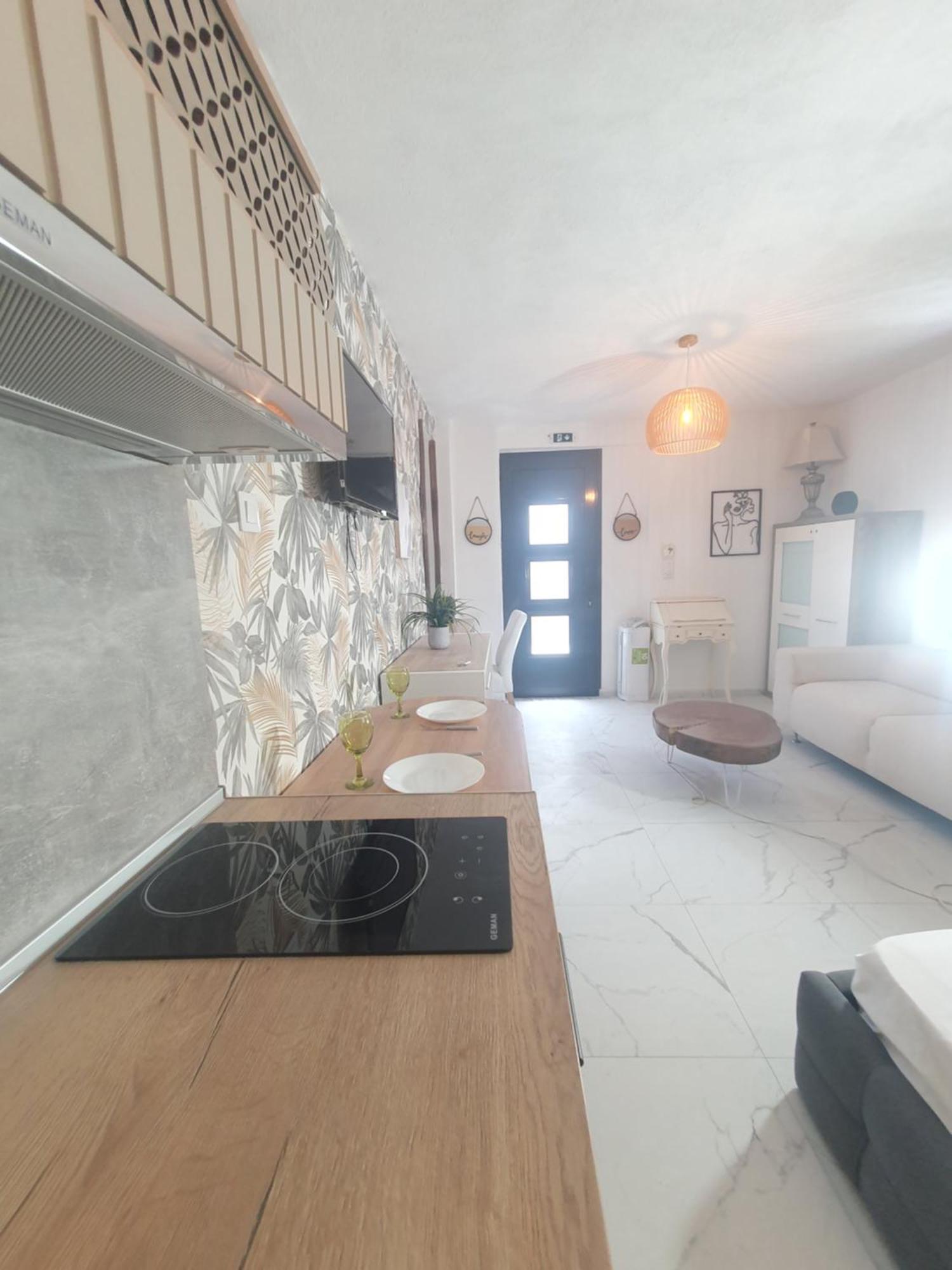 Olea Luxury Suites Ασπροβάλτα Εξωτερικό φωτογραφία